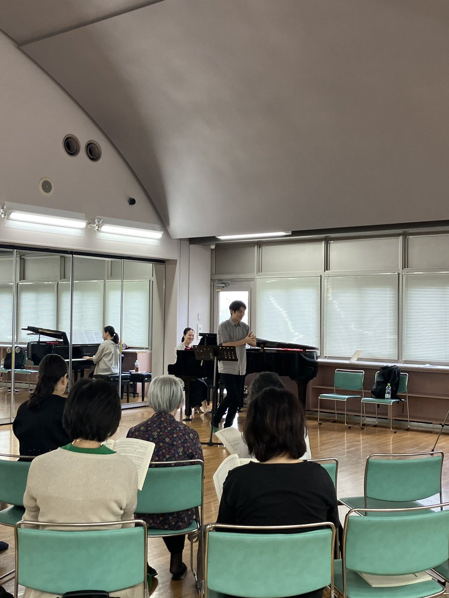 女声版メサイア、なかなか楽しいです♪必死の2時間であっという間でした。しばらく譜読みが続きます。
新規団員募集中！一緒に歌いませんか？
#加耒徹　#女声合唱　#団員募集　#新宿