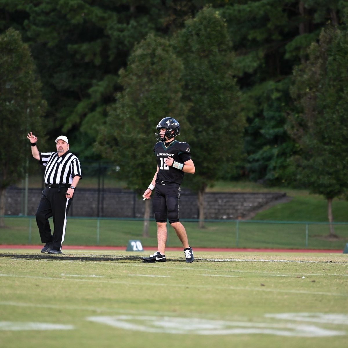 DeiferElijah's tweet image. Mid Senior Season highlights ⬇️
hudl.com/v/2Shitz

@Ravens_FB1862 @CoachJimGibbons @PrepRedzoneNC @QBHitList @919recruits