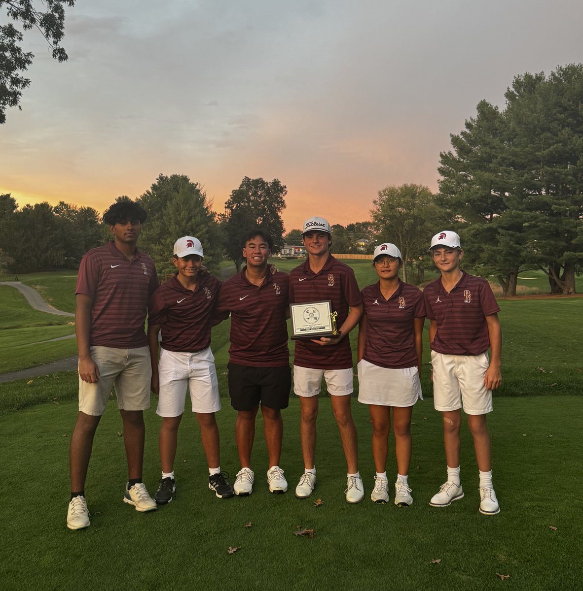 BroadRunHS_Golf's tweet photo. BR Golf came home with some hardware today!

Spartans were named regular season District Champs !🏆

With a team score of 312, Spartans are Region 4C runner-ups and will advance to the State Tournament!! 🏆

Congratulations to Katherine Yun who placed 2nd with a score of 75🏆 https://t.co/GmaTAYvR6S