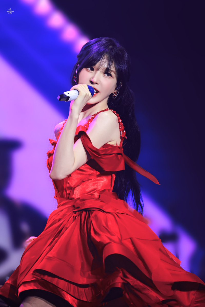 sapphire_0221's tweet image. 250921 W:EALIVE 

👸🏻

#WENDY #웬디
#CeruleanVerge #WENDY_WORLDTOUR