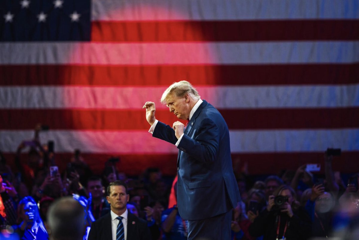 “A reminder to Canadian media: Discussing the ravings of a madman isn’t journalism. Stop normalizing Trump’s propaganda.”