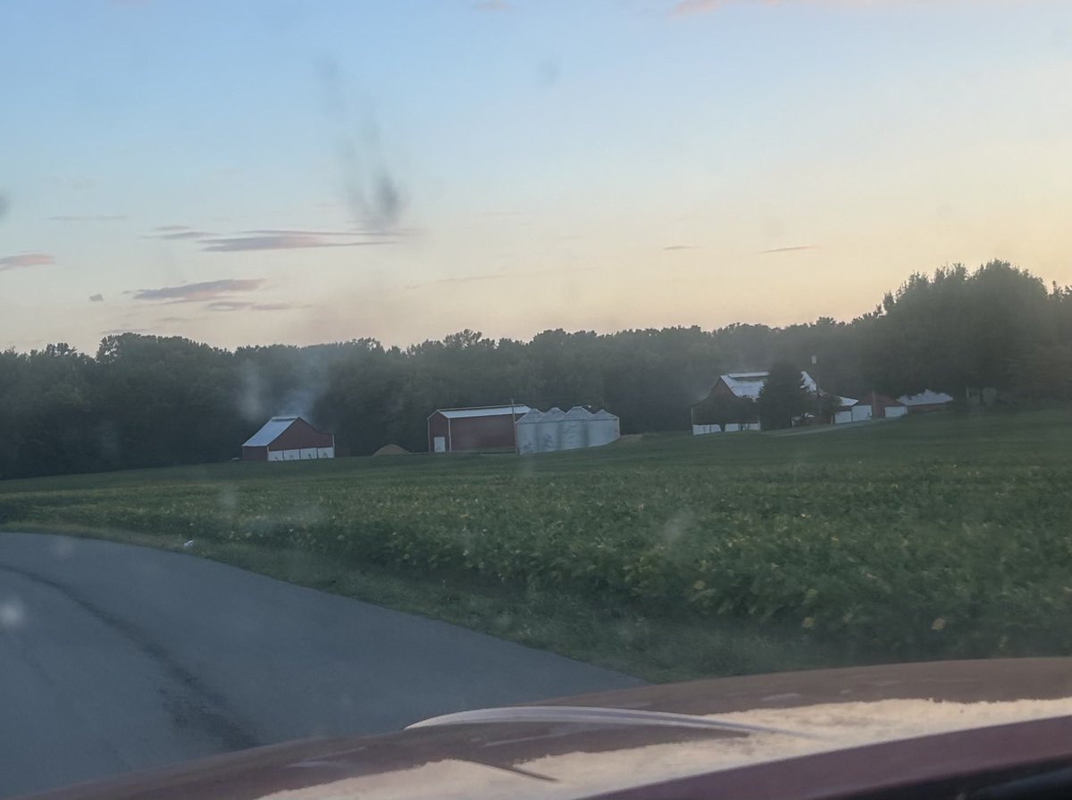 Multiple tobacco barns on fire near #Orlinda ⁦<a href="/ATFHQ/">ATF HQ</a>⁩