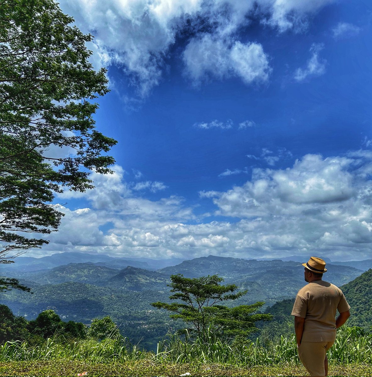 VLOGwithKANI's tweet photo. 🚀 Ambuluwawa Tower Adventure! 🌍✨

From breathtaking 360° mountain views 🏔️ to heart-racing thrills 🔥 – this place has it ALL!

Full Video 
https://t.co/P9QqfXhF32

#Ambuluwawa #SriLanka #TravelVlog #AdventureTime #EpicViews https://t.co/xBqnFycket