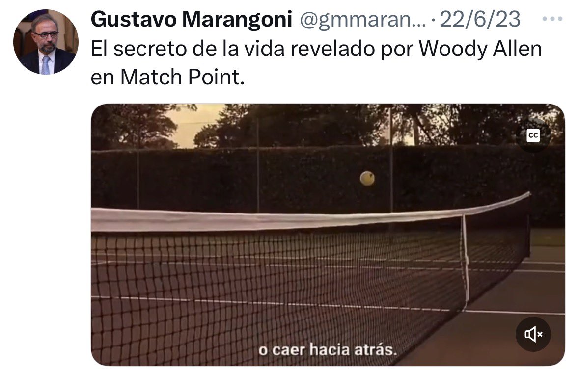 El politólogo Gustavo Marangoni, mientras la inflación era del 20% mensual, en sus redes subía fragmentos de Woody Allen. Hoy, que la inflación llega apenas al 1,9%, se hace el economista y el justiciero social. 
Los K me causan mucha risa y, a la vez, vergüenza. Si hay algo que