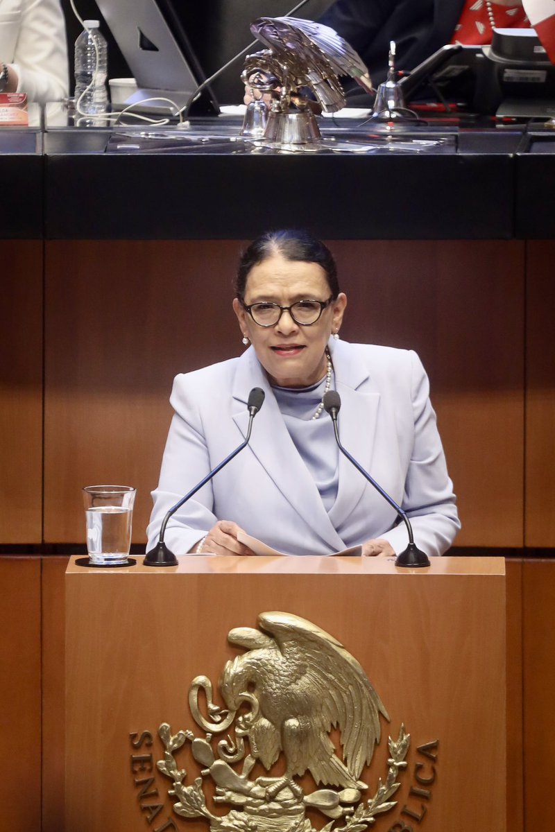 bartije's tweet photo. El tono y la cadencia del discurso de Rosa Icela le restan fuerza a su mensaje: en vez de proyectar autoridad, suena infantil. 
Un tono de cuento infantil en la silla más política del país.

#LenguajeSinPalabras https://t.co/IB9R32NQ8H