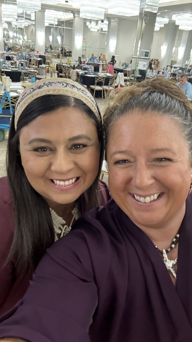 Jess_hannigan's tweet image. Feeling inspired! Had the honor of working with brilliant educators this week from Fairfax County Public Schools Region 5 in Virginia! #BehaviorSolutions #BehaviorAcademies #solutiontree