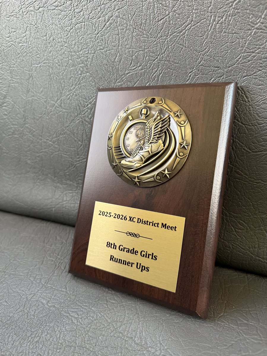 TISDWWJHS's tweet photo. WWJH Cross Country is bringing home some fancy hardware today!!  Congratulations to our student athletes and Coach McDugle 🎉🎉🎉
#proudtobeawildcat #runwildcatsrun @dmcdugle10 @WWJH_Mr_Penny @KellyMarchiando @TanyaBrogger https://t.co/grsrTYGNzu