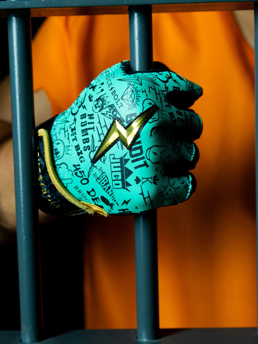 ブルースボルト アームスリーブ BRUCE BOLT Black L/XL USサイズ L/XL