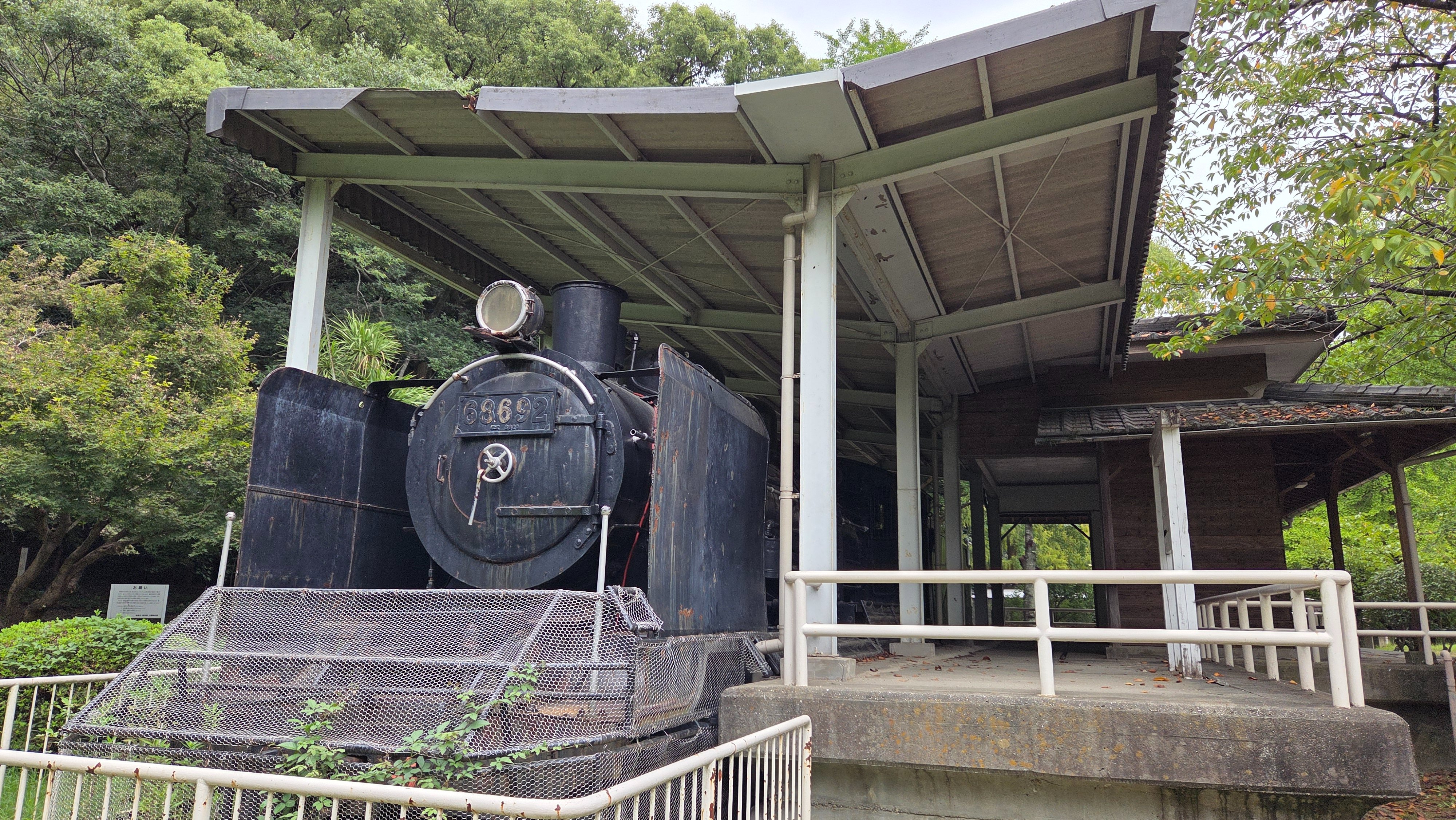 古い希少な鉄道？錠前その３（ボディーに「ＩＷＡＧＩ」の刻印） 機関車 - Search / X
