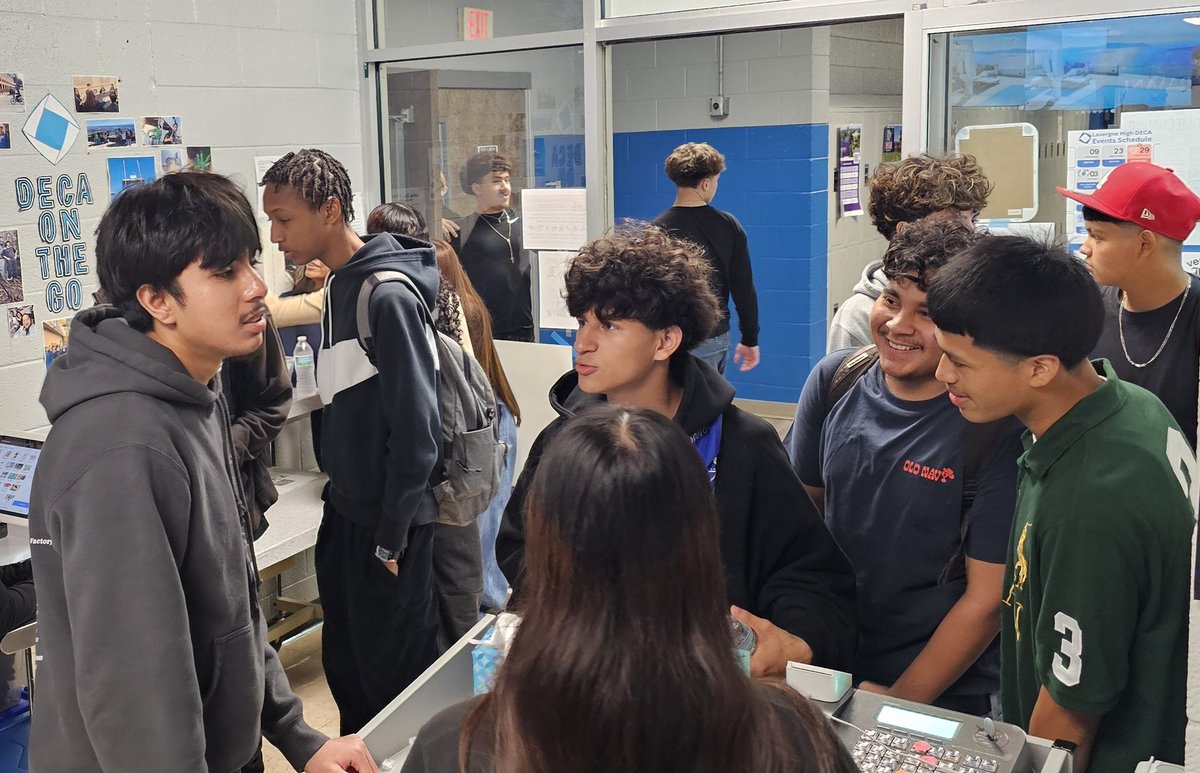 LHSLcafe's tweet photo. 💙🩶Thank you for choosing The L'Café for your healthy beverage and snack fix!🩶💙
Your support lets us continue to provide fresh, healthy options for the whole school. We couldn't do it without you! 🍎🥤 #DECASBEWeek #LCafe #SupportSBE @DECAInc https://t.co/hp0lJ3FCJe
