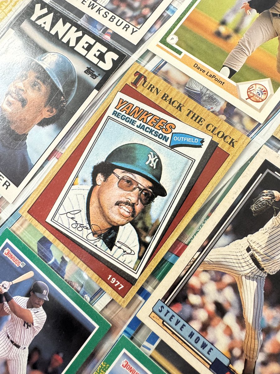 KrystleWright's tweet photo. Isaac has the coolest collection of baseball trading cards…Mays, Jackson and Banks! #WMSRTB #HumbleISDArtists #BeEliteWMS #ChooseBetter #MakeEverySecondCount #FocusOnTheGood @HumbleISD_WMS @HumbleISD https://t.co/fC3w1W2DiX