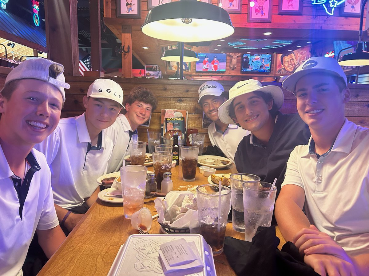 TGrubb36's tweet photo. The team came up a little short today at sectional, congrates to Peyton Putnam on qualifying as a individual to districts at Pine Hills. @Lake_Athletics https://t.co/9dyXBFmdLJ