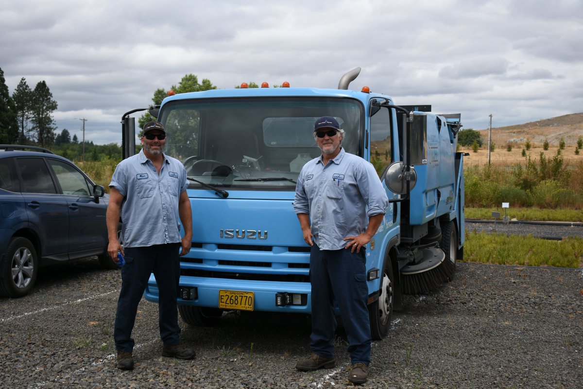 We want to hear from you!  

This is your chance to let us know: 

✨ What can we do better? 
✨ What matters to you the most?  
✨ What are we doing well? 

Open until October 1 midnight.  

👉 𝐓𝐚𝐤𝐞 𝐬𝐮𝐫𝐯𝐞𝐲 𝐡𝐞𝐫𝐞: opinions-survey.com/index.php/6676…