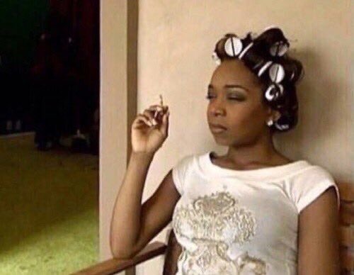 fawthr's tweet photo. @shaaynahhh Why she couldn’t apologize to Nicki when fans made up a fake tweet about Nicki talking about Kulture though… 🤦🏾 https://t.co/gdRGAayR4S