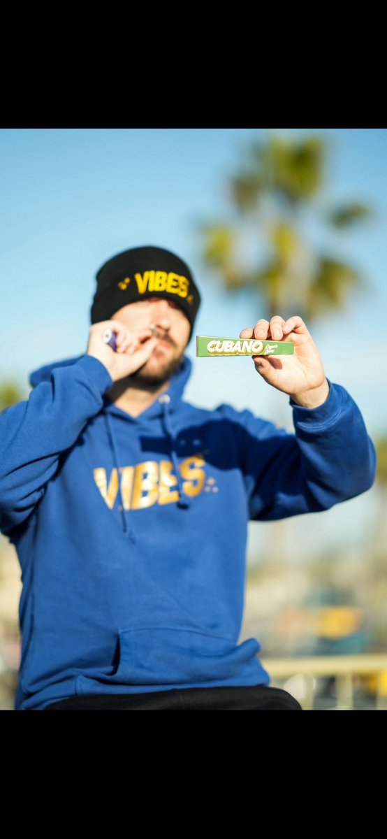 rolloviamo's tweet photo. It’s a @Vibes_Papers kind of Tuesday 💨💨💨 https://t.co/qTH7JpZxiy
