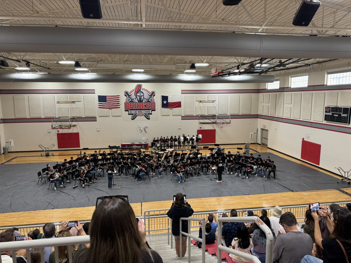 LTCavBand's tweet photo. Great time catching the @BcmsRaiders Band at their fall concert tonight! https://t.co/3n9Cpa5Z04