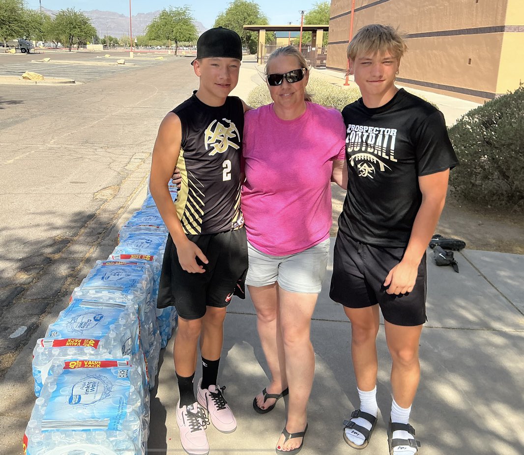 𝑷𝑹𝑶𝑺𝑷𝑬𝑪𝑻𝑶𝑹 𝑭𝑶𝑶𝑻𝑩𝑨𝑳𝑳 tweet media