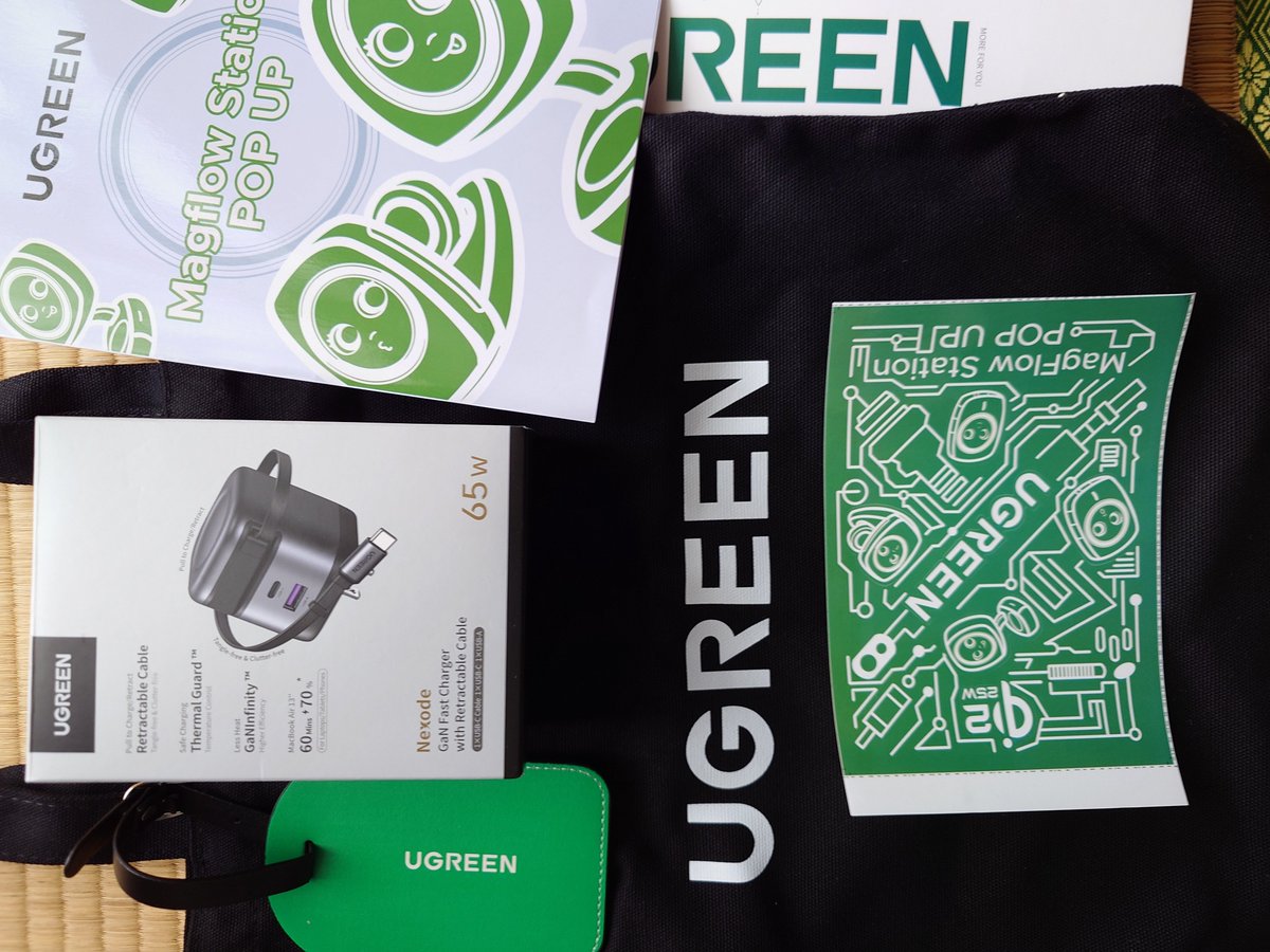 jjo_2755's tweet image. 初日の12時に行って充電器買いましたが、クレーンゲームは稼働してる感じがなくてノベルティを貰って会社に戻りました～。 店内の改装、展示も終わってなかったし、バタバタしてましたね(笑)
@UgreenJapan
#UGREEN
#UGREENMagFlow