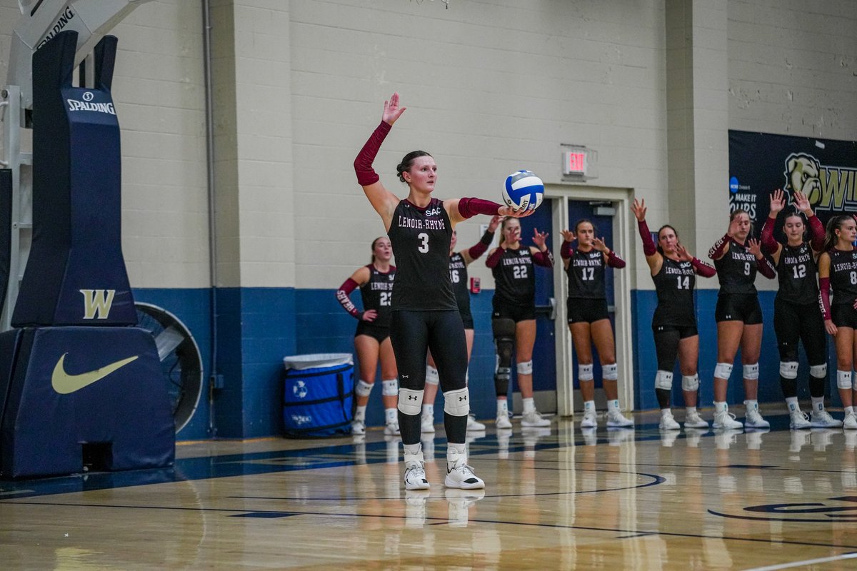 The late rally falls just short for the Bears. 

LR 23  WU 25 | Set 3⃣