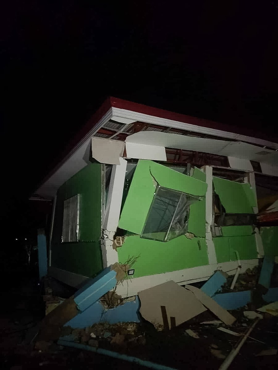CGTNOfficial's tweet image. A total of 26 deaths and 147 injuries were reported as of 8 a.m. Wednesday after a magnitude-6.9 #quake hit the central #Philippines the previous night, according to the National Disaster Risk Reduction and Management Council.