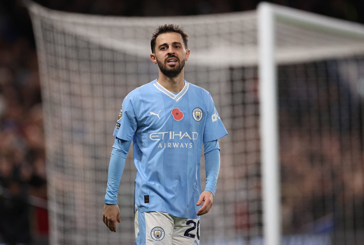 FabrizioRomano's tweet photo. 🚨👀 Bernardo Silva on contract due to expire in June: “I know EXACTLY what I'm going to do but it's not the time to talk about it”.

“It's time to focus on Man City, to try to do my best to put the club back where it belongs...”. https://t.co/ysyZrkWvAj