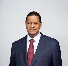 UmarSanithecat's tweet image. Ex-FSB Bank CEO, Hayatu-Deen to North: Adopt United Blueprint, Drive Tech-Led Economy

…Proposes MAP 2025 Tech Compact, Commends Northern Elders for Investment Summit

Former Managing Director of FSB International Bank Plc and ex-presidential aspirant, Mohammed Hayatu-Deen, has…