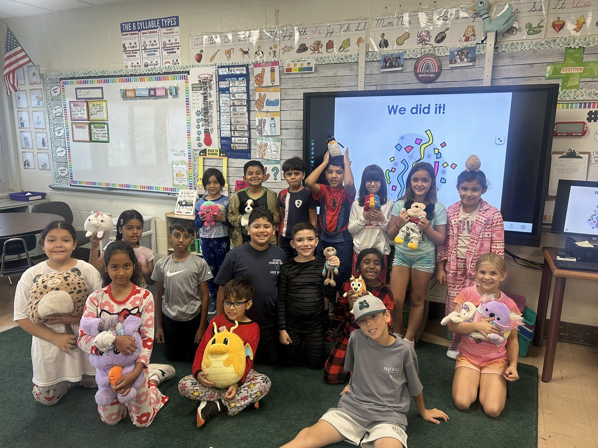 Ms_Carroll tweet media