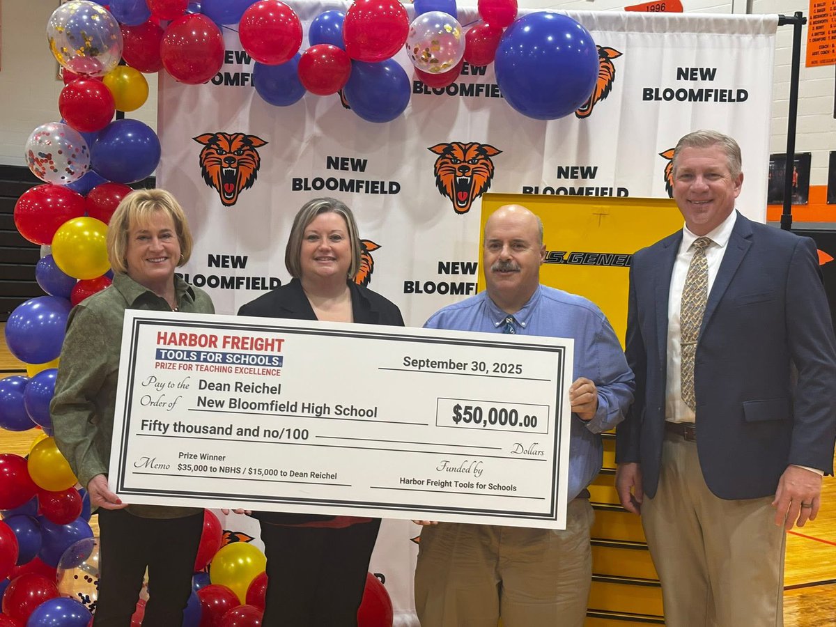 KRJONZ's tweet image. Huge congratulations to Chris Rushing of Lebanon and Dean Reichel of New Bloomfield for being named recipients of the Harbor Freight Tools for Schools Prize for Teaching Excellence! Your dedication and impact in the classroom are making Missouri proud. #WhatWeDoMatters