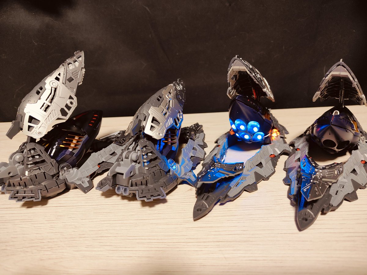 makoshi841694's tweet image. いつの間にやらベースに色がついてぶどうが４っつも組み上がってた
これでだいたい骨組みは終了らしい
あとは外装パーツのみ
あと偽物の偽物の赤い人専用機
模造品の模造品か
その名も赤紅３倍速(笑)
センスあるよね(笑)(笑)

 #中華キット
 #axismodel KSHATRIYA
 #ガンプラ好きな人たちと繋がりたい