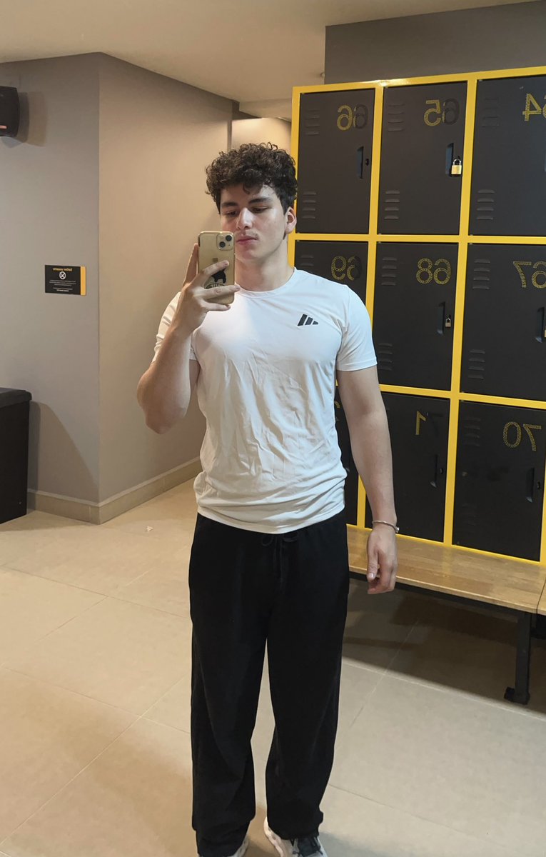 Brando tweet media