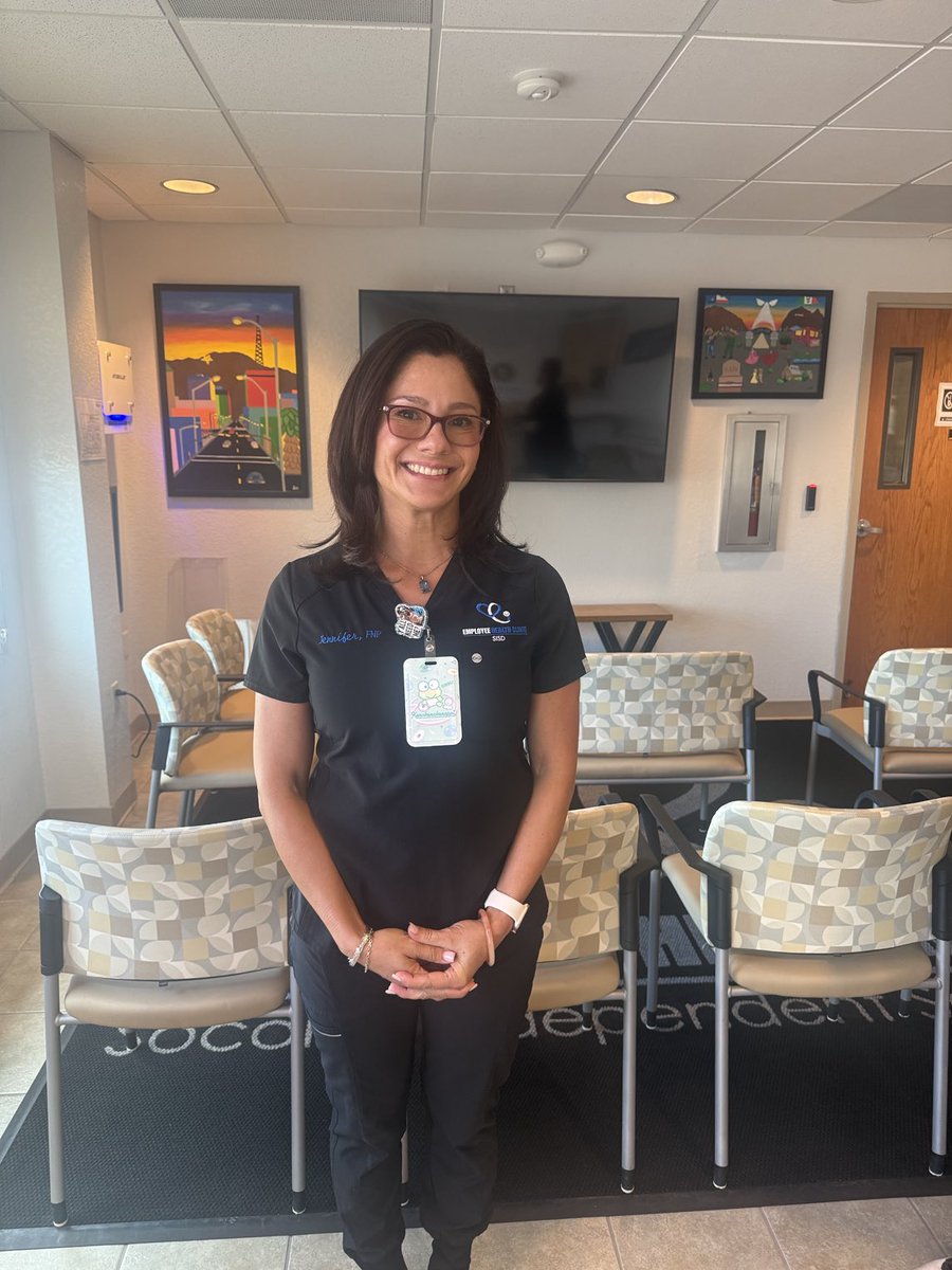 EmpowerMD1care's tweet image. “Shoutout to Jennifer for her incredible dedication 💙 She worked tirelessly for her patients until the very last minute at the clinic. Truly inspiring commitment! Wishing her all the best as she continues her journey with Dr. Michelle Iglesias. #Dedication #PatientCare”