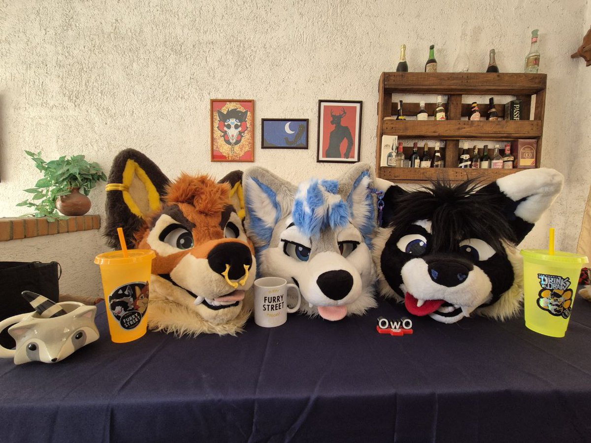 furry_street's tweet photo. Hoy es dia intercional del podcast!!
Agradecemos a todas las personas que siguen y apoyan este proyecto que mejora día a día 🥹✨❤️ https://t.co/Xisi3ZeV0J