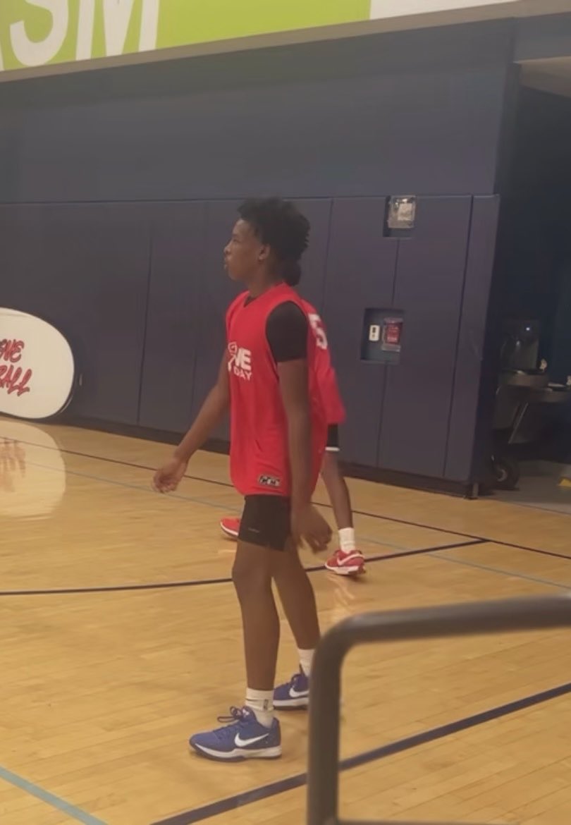 e_harper14's tweet image. Few highlights from love for the game fest volume 5 #newark #northjersey     #co2028 #basketballcamp #year2loading