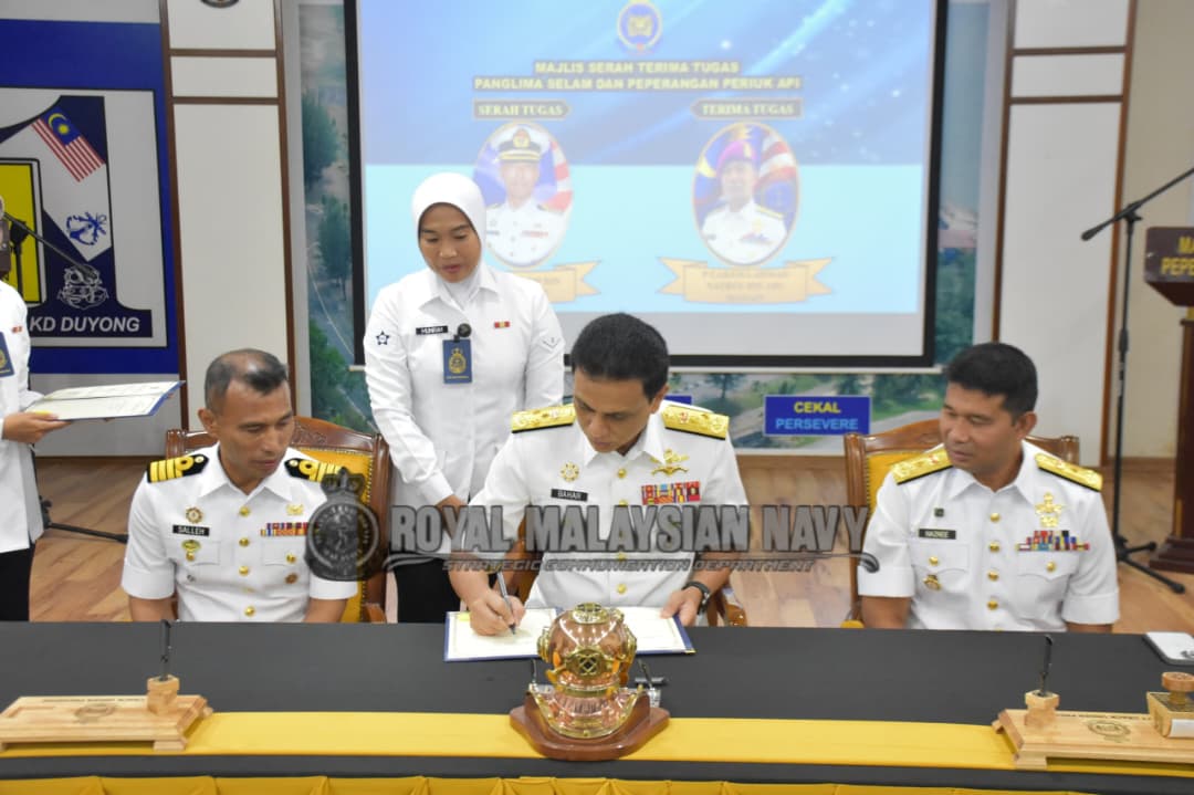 Markas Selam dan Peperangan Periuk Api tweet media