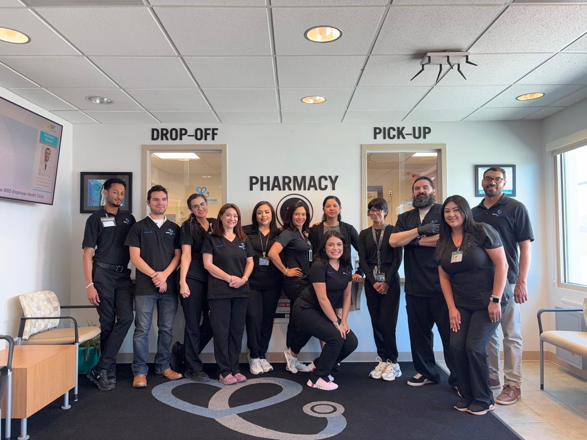 EmpowerMD1care's tweet image. “So thankful for this amazing group 💙 This photo was taken before everyone began their next chapters—a reminder of all the dedication, teamwork, and impact we shared. Proud of what we accomplished together! #Teamwork #Gratitude #MovingForward”