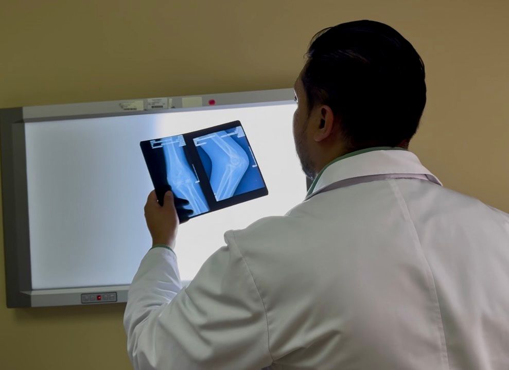 ✨ Tenemos buenas noticias ✨

🩸 Un paso adelante en el cuidado de la hemofilia.

En el <a href="/HBacaOrtizEc/">Hosp. Pediátrico Baca Ortiz 🇪🇨</a> trabajamos con compromiso y ciencia para ofrecer diagnósticos cada vez más precisos.

👩‍⚕️ Desde Traumatología aplicamos el protocolo JADE, una técnica ecográfica que nos permite