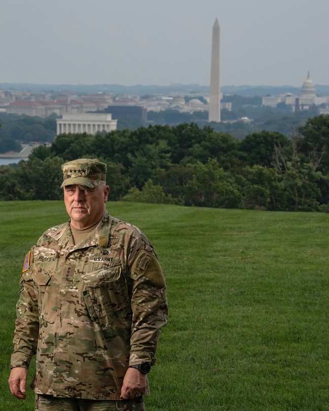 JoshuaHosler's tweet image. &quot;We shouldn&apos;t see fat generals at the Pentagon!&quot; Secretary of War @PeteHegseth #SemperFi