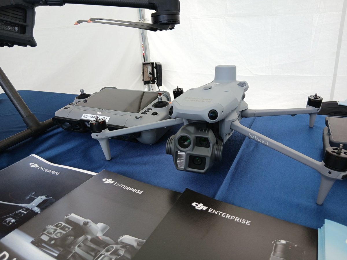 Geometrix_Ent's tweet image. おはようございます✨
本日より2日間、新潟市産業振興センターにてけんせつフェア北陸2025in新潟が開催されます！Q-79の屋外ブースにてドローン、測量機器の最新機種を展示しております！
皆様のご来場をお待ちしております🛩️🛩️🛩️
#新潟県 
#けんせつフェア
#drone
#ドローン
#Topcon
#CHCNAV
#RIEGL