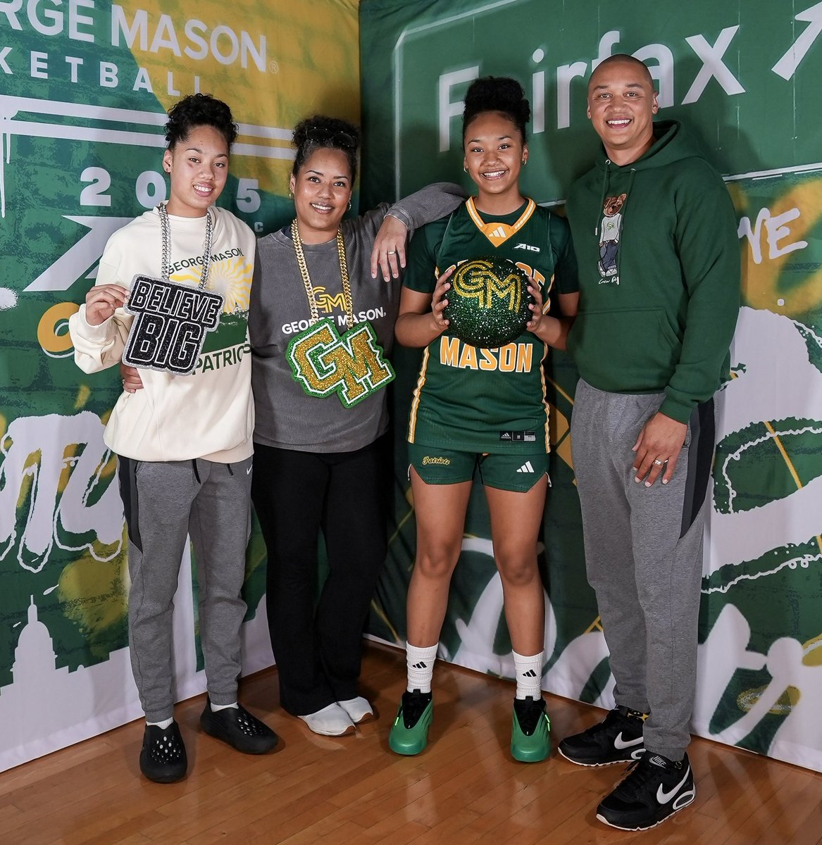 Had a great unofficial visit at <a href="/MasonWBB/">George Mason Women’s Basketball</a>! Thank you <a href="/CoachVBL/">Vanessa Blair-Lewis</a>, Staff, and Players for letting me watch practice, Q&amp;A, and campus tour. I witnessed why you all are successful #BelieveBig <a href="/_britt03/">Brittany Ward</a> <a href="/_CoachMichi/">Demetria Frank, M.S</a>