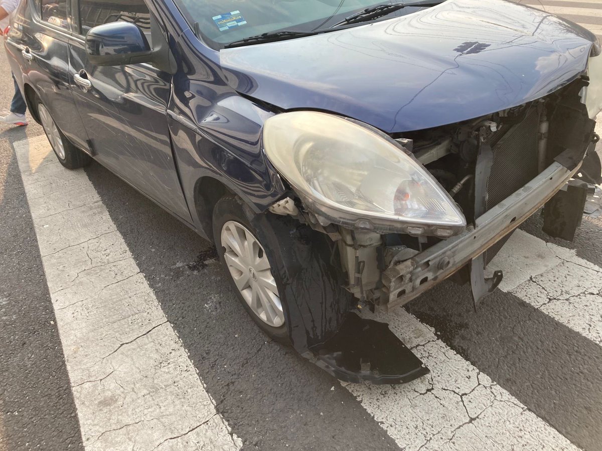marcotitan's tweet photo. @Alcaldia_Coy @C5_CDMX @SSC_CDMX @ClaraBrugadaM urge ayuda de patrulla por choque en av. Del Imán 660 #911 https://t.co/Nuf2fR1itc