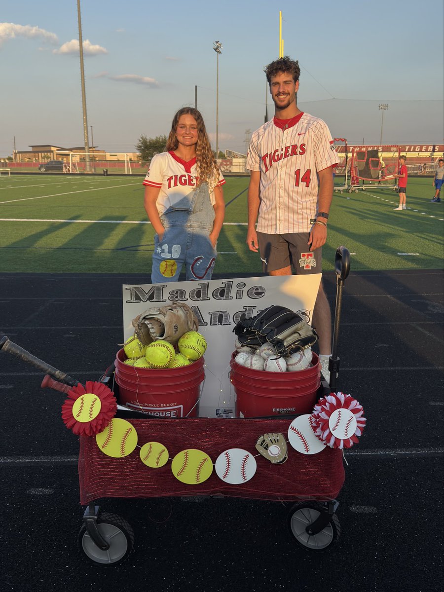 Travis High School Softball (@travis_softball) on Twitter photo Maddie and Andres representing softball and baseball for HoCo tonight! 🥎⚾️ <a href="/42OutsTHS/">THSTigerBaseball</a> Maddie and Andres representing softball and baseball for HoCo tonight! 🥎⚾️ <a href="/42OutsTHS/">THSTigerBaseball</a>