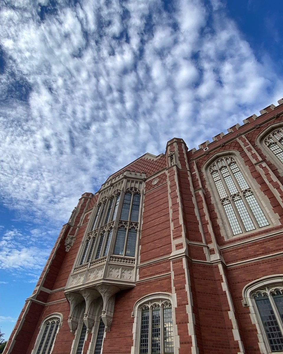 PalmeriJoAnn's tweet image. Clouds over the Bizz today #OUskywatch  #okwx #LibrariesFromTheOutside