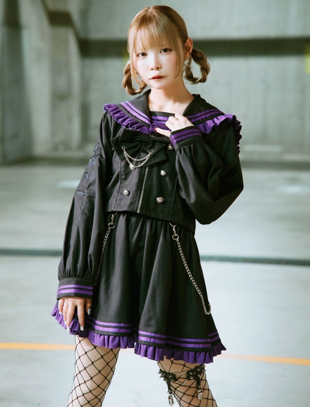 【ぽぽちゃん】Bibiy. ROSIEPEPURAMUTOP POPUP 美品✨】Bibiy ROSIEPEPURAMUTOP popup 限定