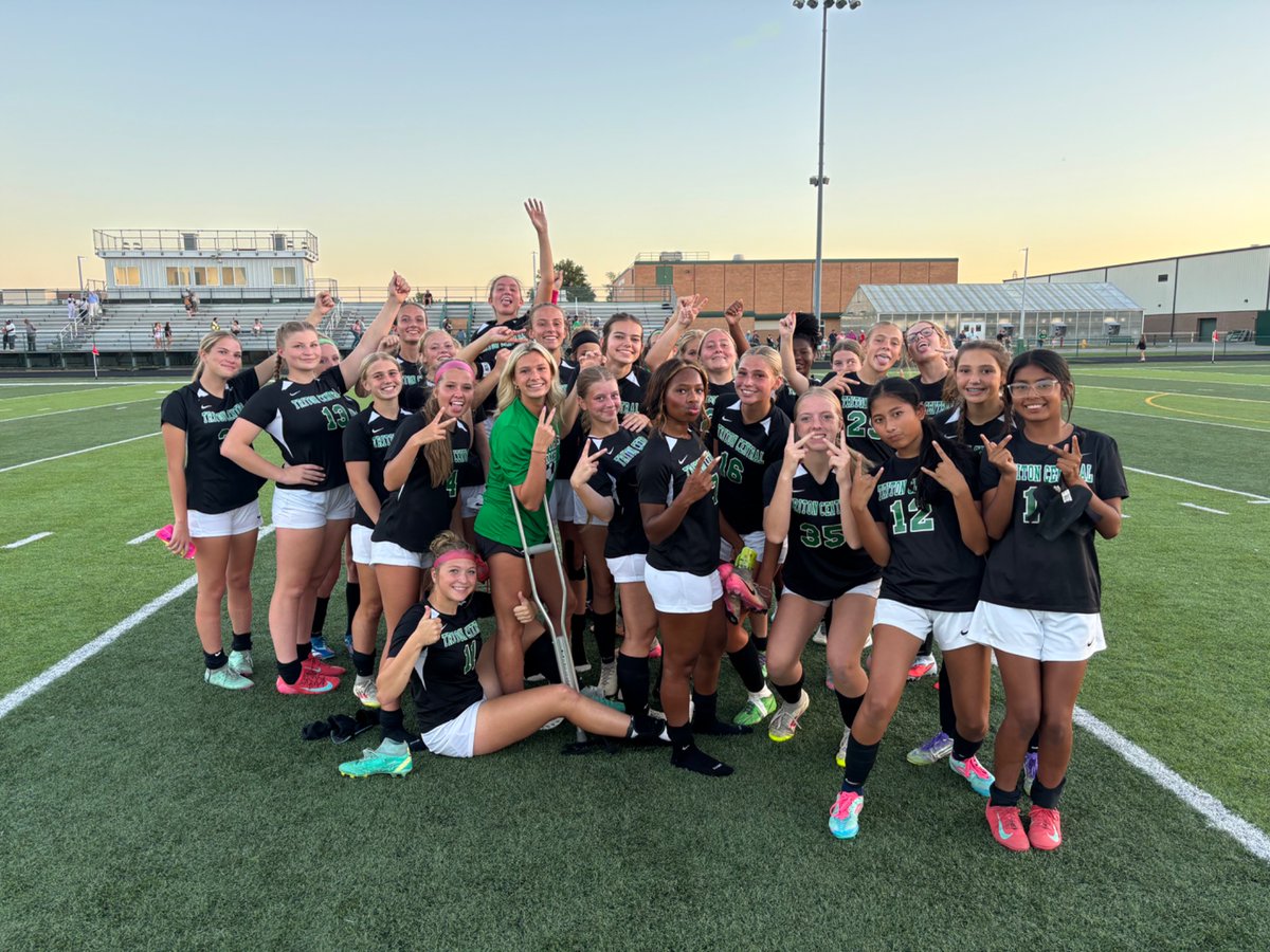 TCTigersSoccer's tweet photo. The Lady Tigers closed out the regular season with a 3-1 victory. TC goals from Walker and Pruitt. Ball added an assist. The Tigers finished with a record of 10-4-2. Up next: Sectionals on 10/9 at Monrovia at 5pm. https://t.co/i5pIA3hn9q