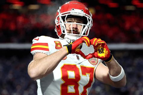 designideas98's tweet photo. Wyatt Kelce Truth Behind The Rumors And Facts Video Jason Daughter Video Pink Haira - Boone https://t.co/gTablytBFa https://t.co/PW9CHDkKwo
