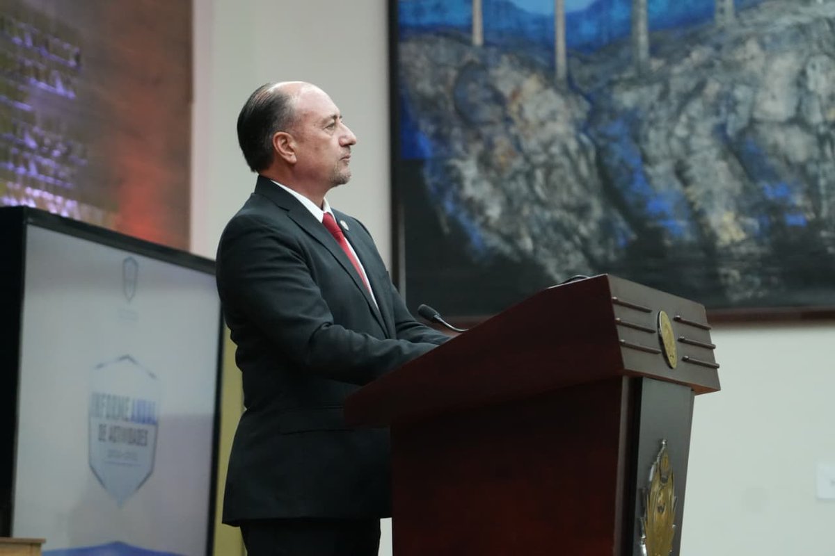 ⚖️ Noel Díaz Rodríguez comparece ante el Congreso de #Durango y reporta recuperación de $145 millones por reparación de daño, 72 sentencias condenatorias y desarticulación de redes de corrupción. Se destaca nueva unidad especializada contra la tortura. 🔍

tiptip.mx/comparece-diaz…