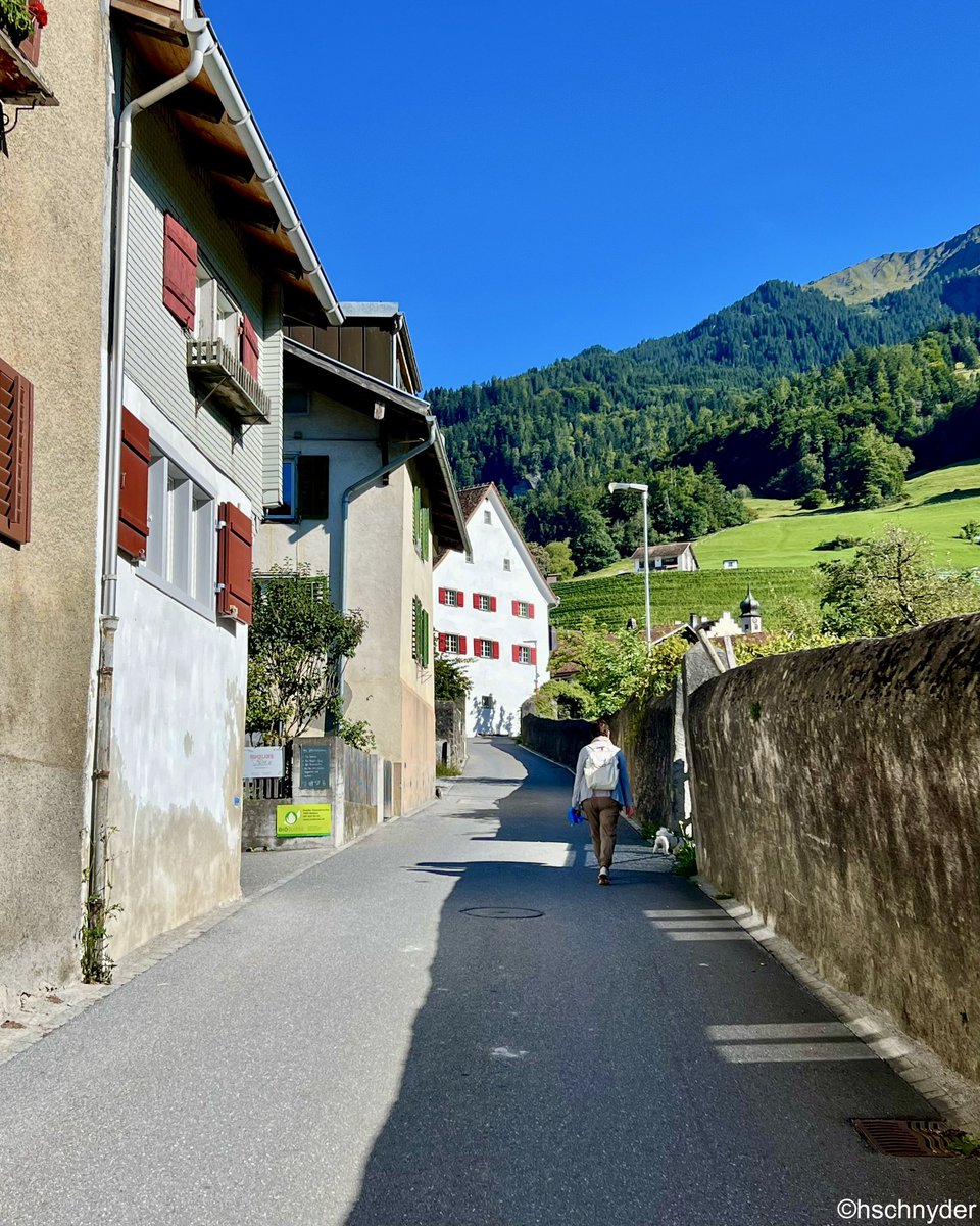 HrSchnyder's tweet image. Ortszentrum Malans #malans #landquart #graubünden #wandern #hiking