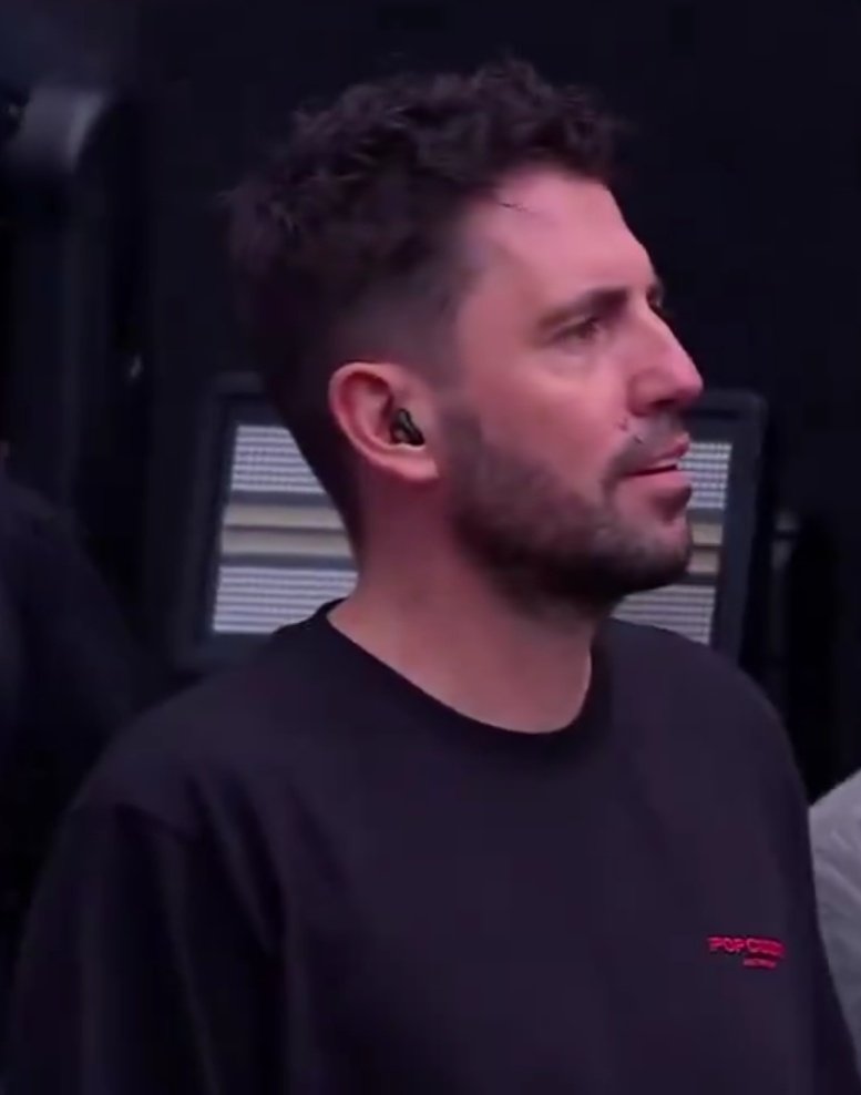 victorsilva_20's tweet image. agora que eu percebi que o Alok tirou Dimitri Vegas &amp;amp; Like Mike do pódio pela primeira vez em 4 anos kk
não vamos mais ter Alok na Tomorrowland  #Top100DJs