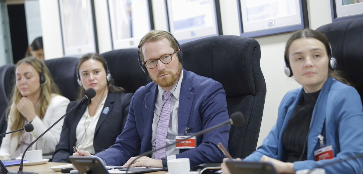 En World Vision nos reunimos con Warmi Ñan <a href="/MimpPeru/">Ministerio de la Mujer y Poblaciones Vulnerables</a> e International Justice Mission, junto a nuestro equipo local y delegados de EE.UU. para construir una agenda conjunta que prevenga la violencia contra niños, niñas y adolescentes, especialmente en zonas rurales e indígenas.