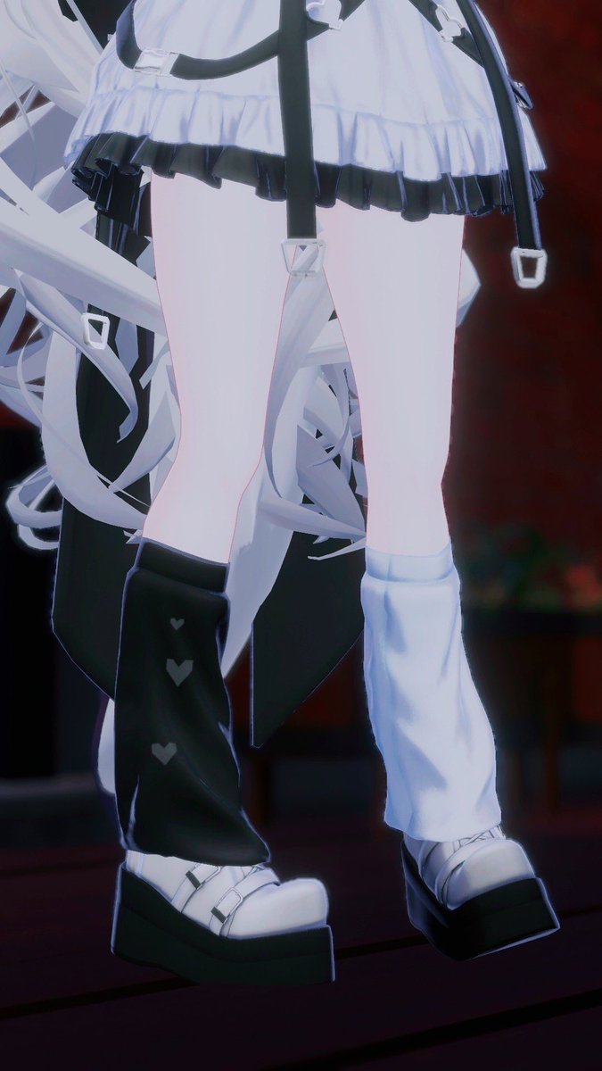 zebra521's tweet image. #code2l9 さんの新作衣装のLamentaDoll可愛くて良い
服についてる腰あたりからのベルト?が個人的にかなり気に入ってる